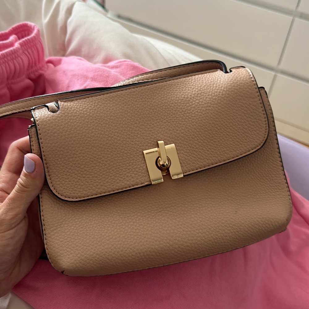 Mango purse
